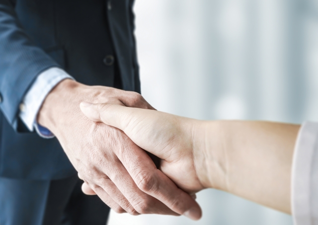 握手