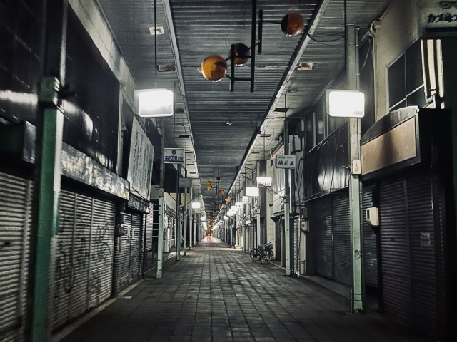 廃れた商店街